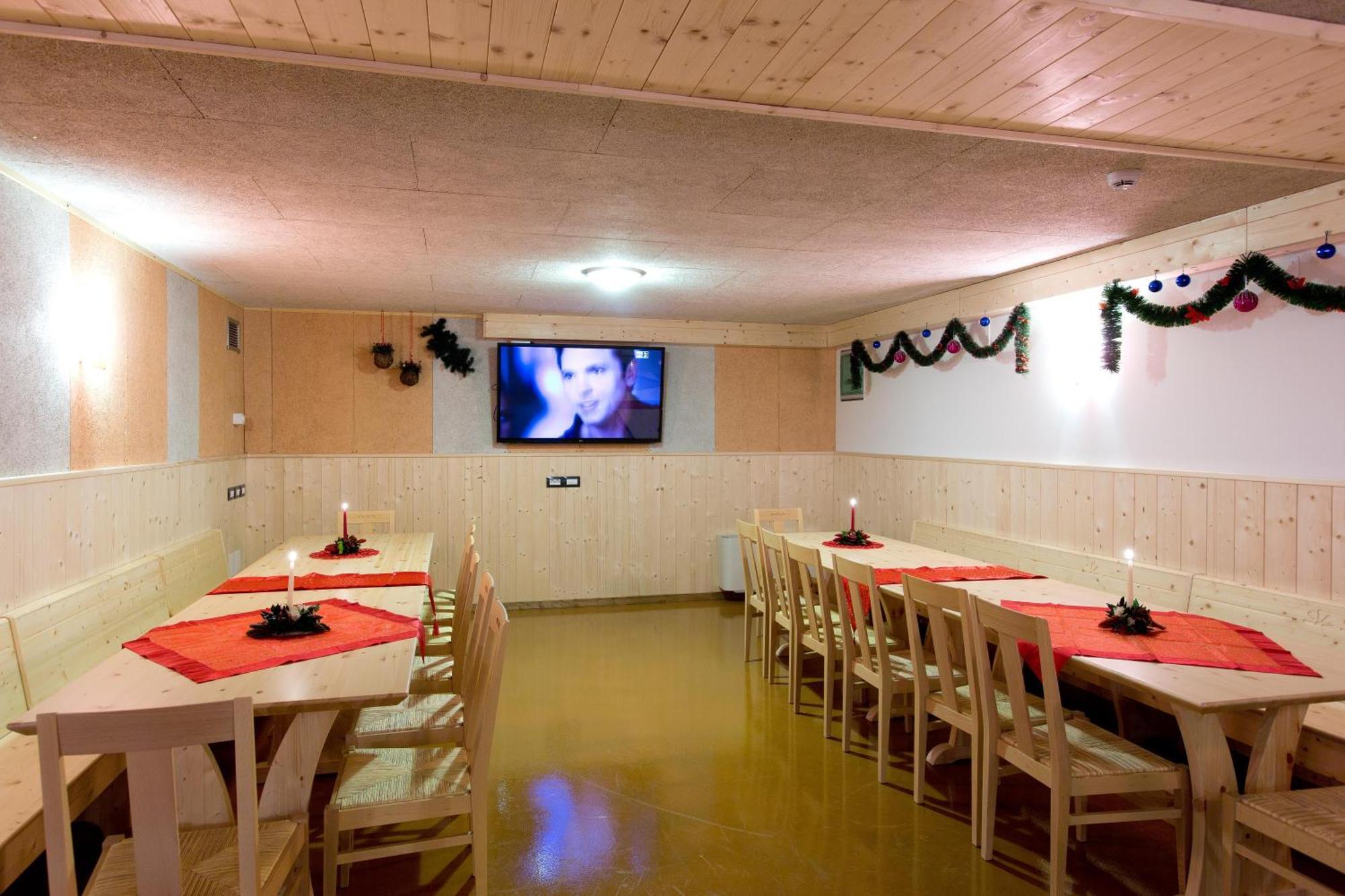 猫头鹰公寓式酒店 瓦尔迪佐多 外观 照片