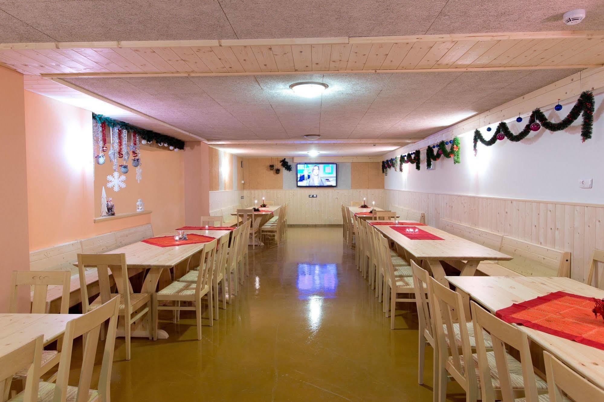 猫头鹰公寓式酒店 瓦尔迪佐多 外观 照片